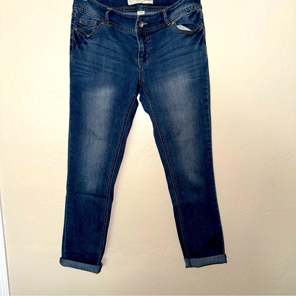 Cato Est 1946 Women’s Modern Blue Jeans Size 6